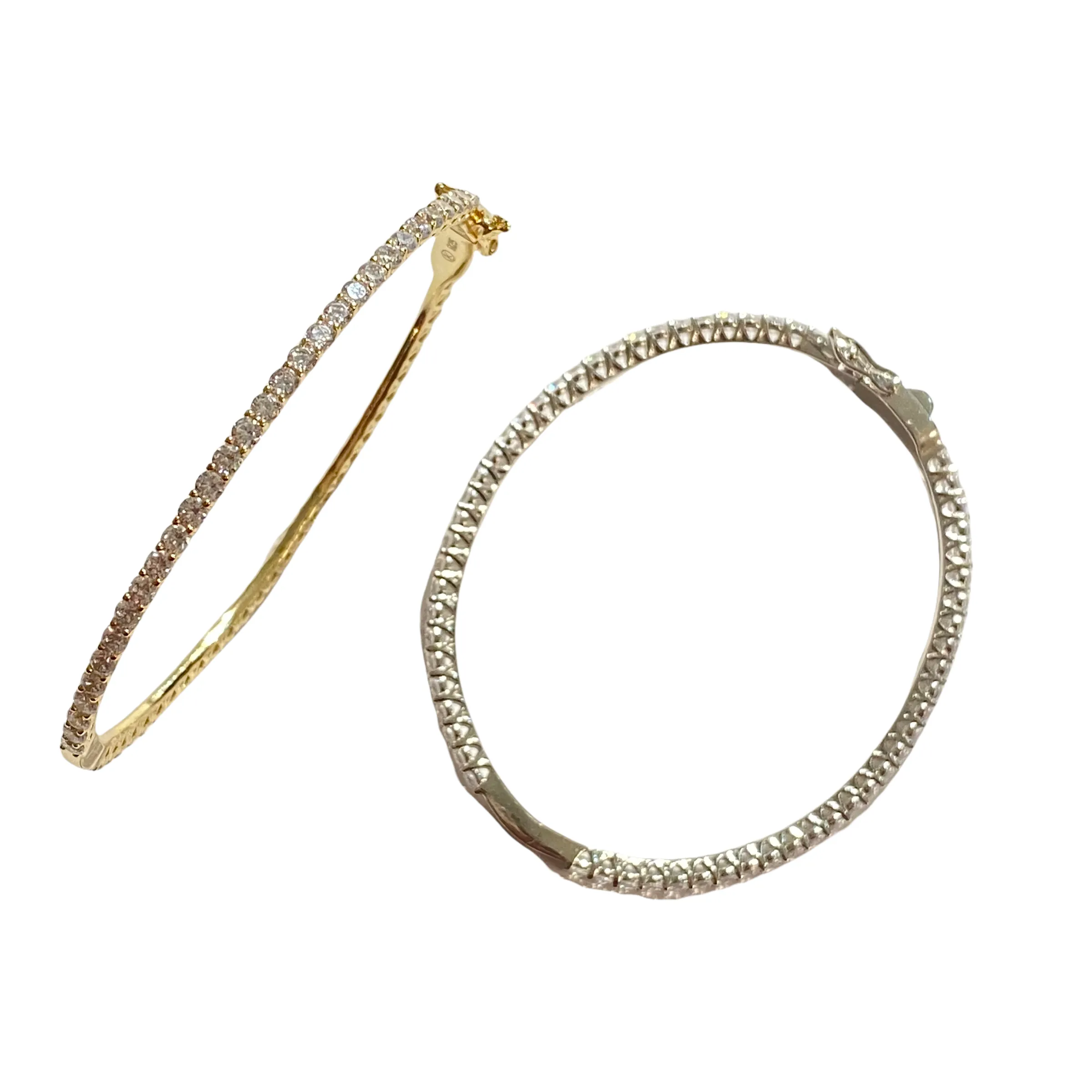 Amy Round Tennis Clasp Bangle