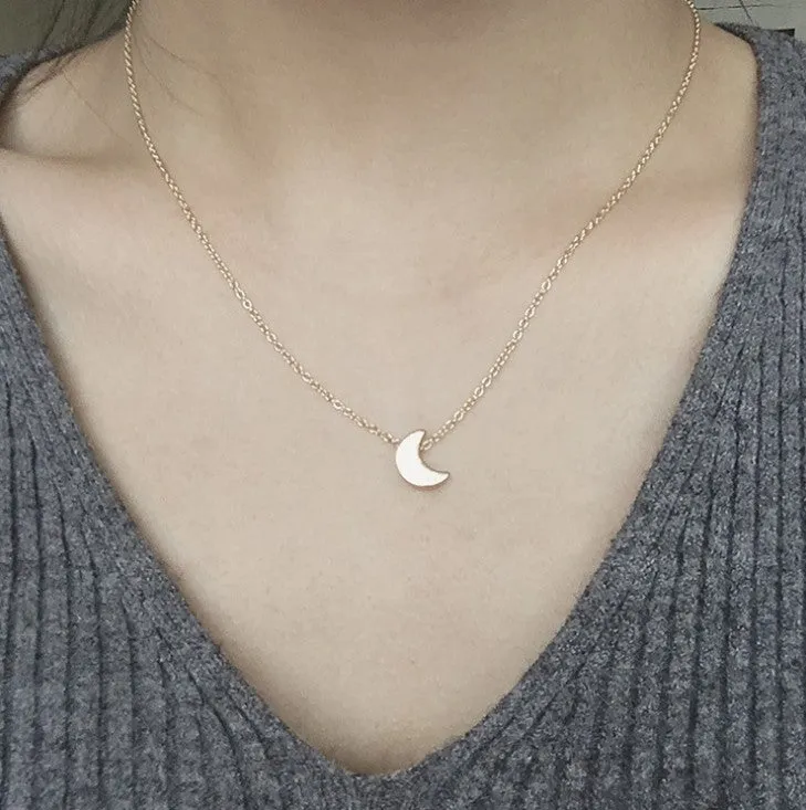 Fashionable Simple Thicken Moon Pendant Necklace