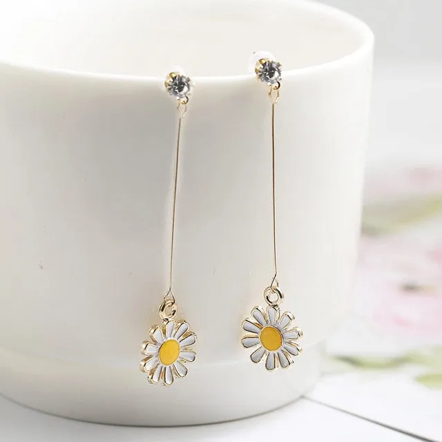 Long Slope Geometric asymmetry Rhinestone circle earrings