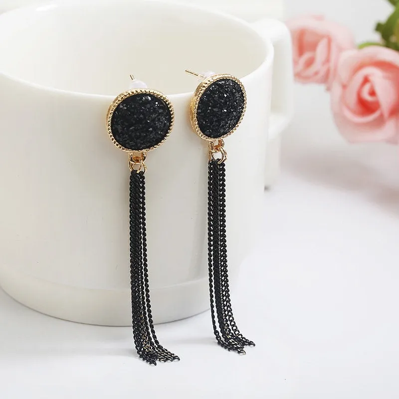 Long Slope Geometric asymmetry Rhinestone circle earrings