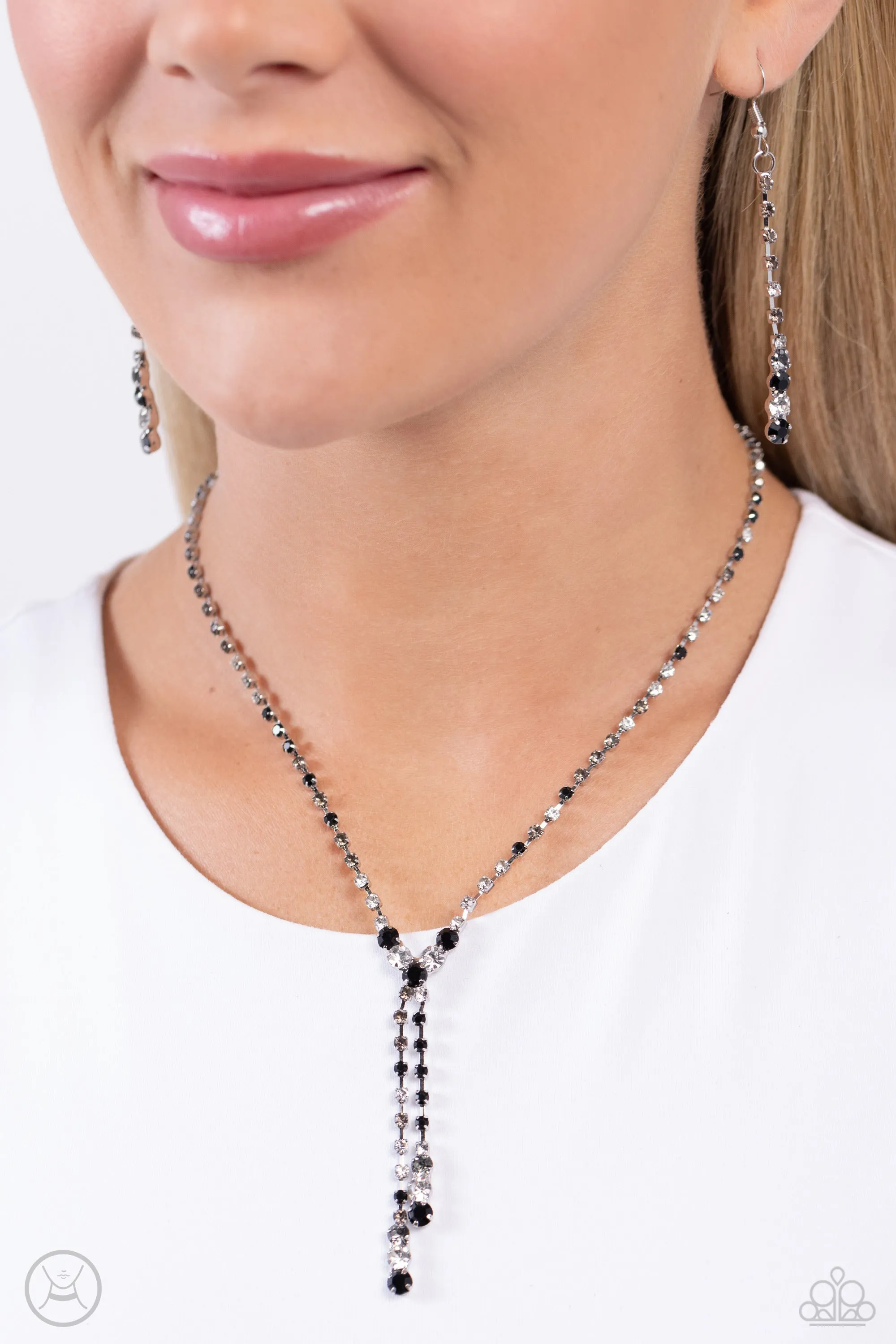 Necklaces Blinding Balance - Black