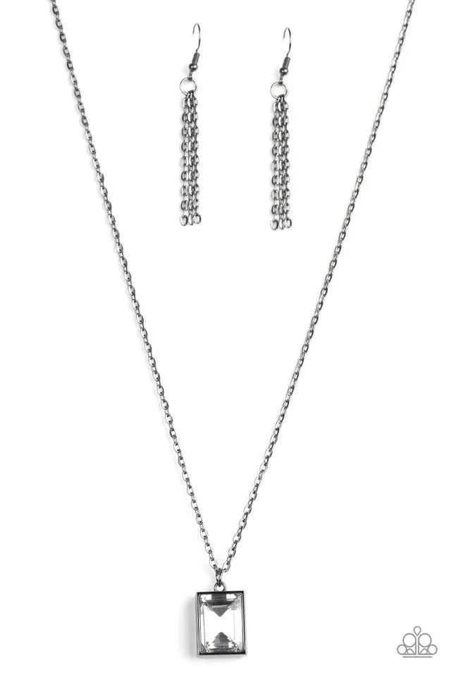 Paparazzi Necklace ~ Pro Edge - Black