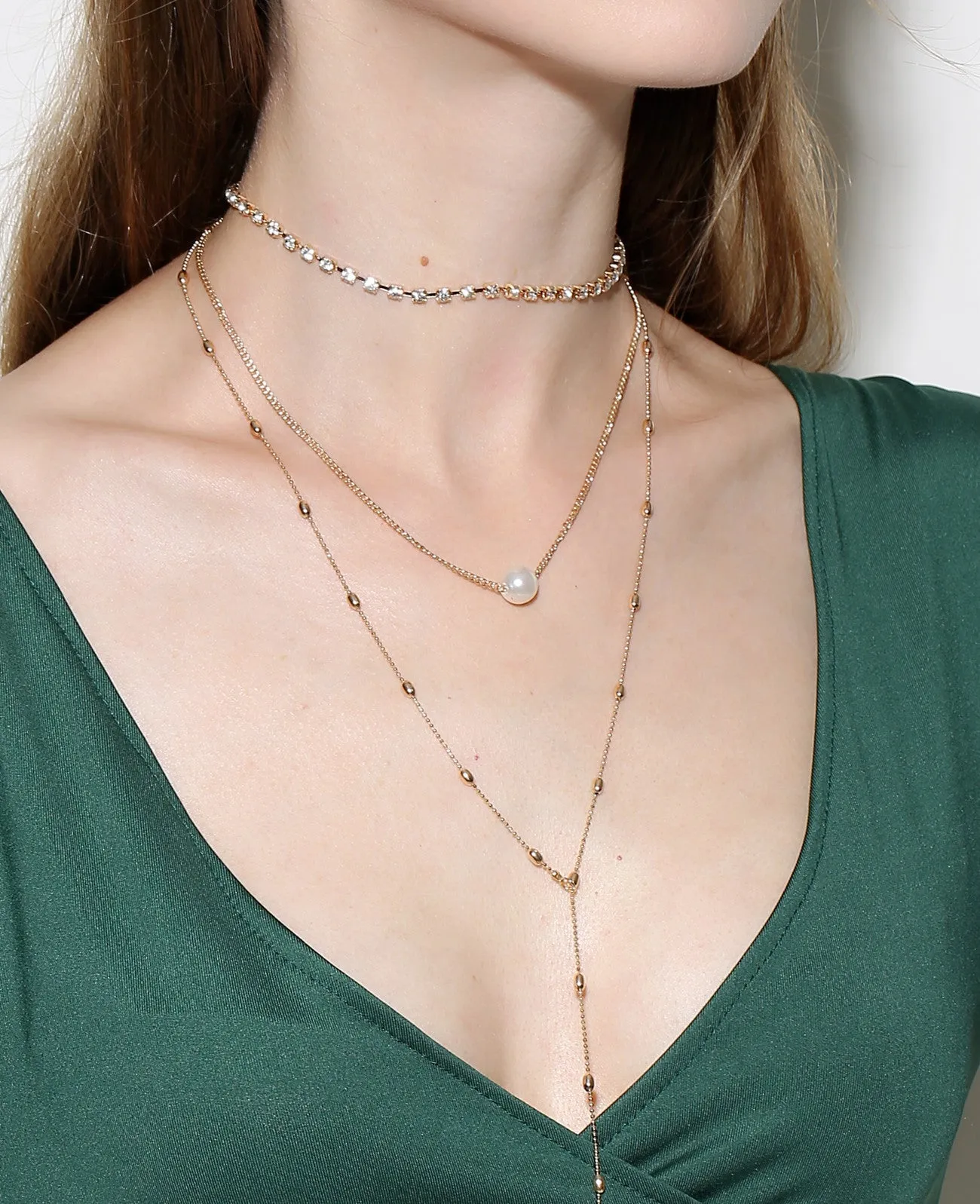 Simple pearl collar chain