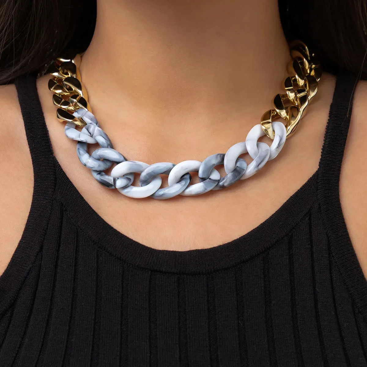 Simple Thick Chain Glamour Necklace