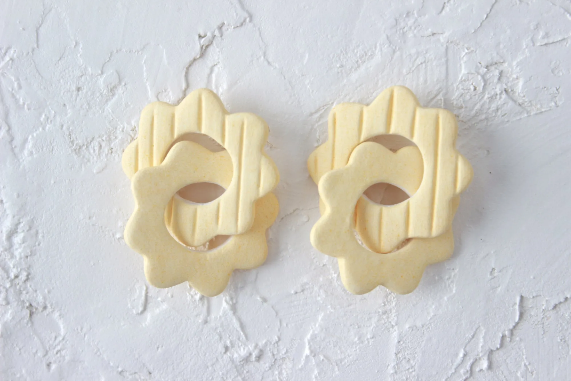 Yellow Striped Flower Link Earrings